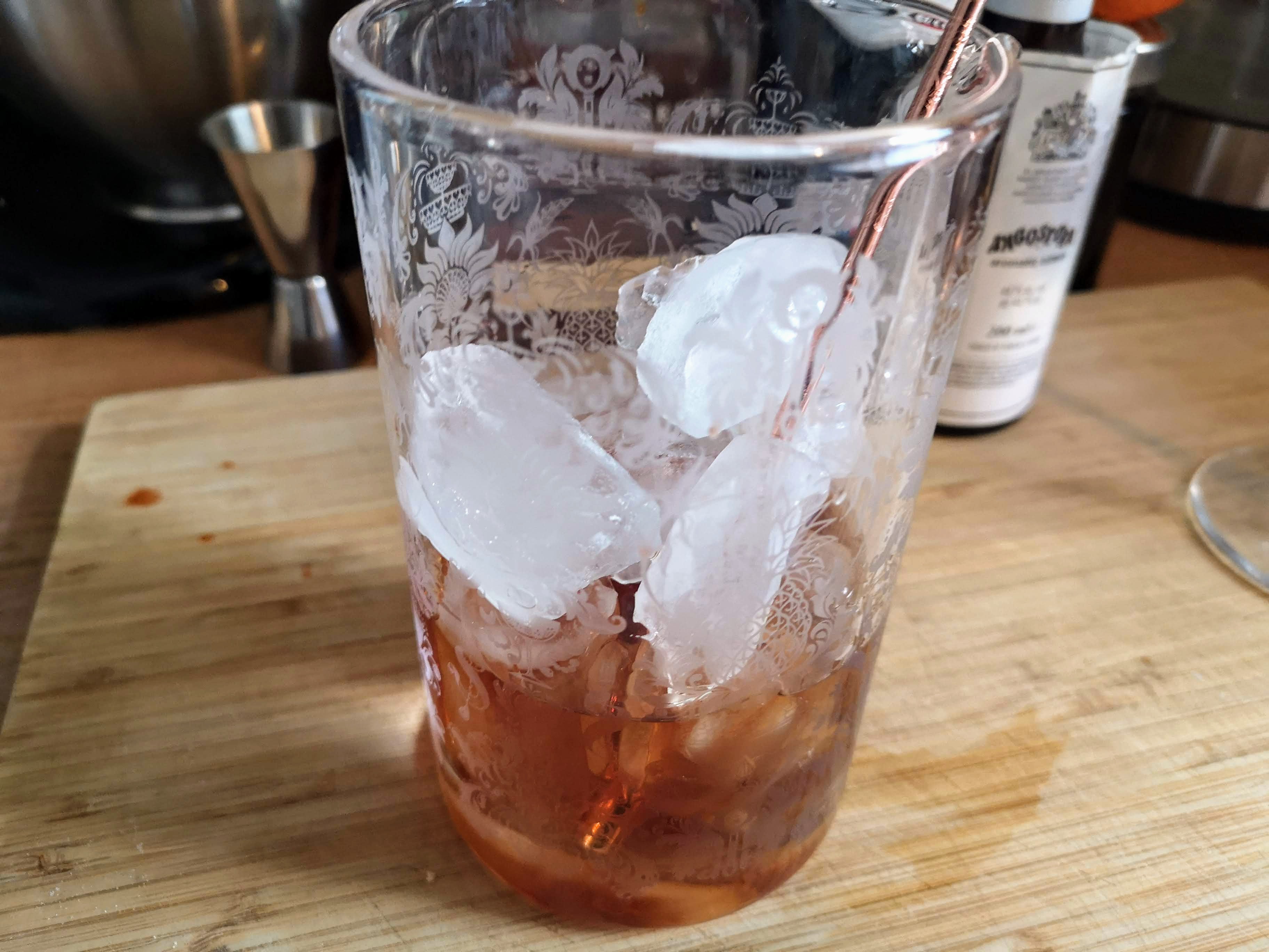 The Best Manhattan Recipe For New Year's Eve