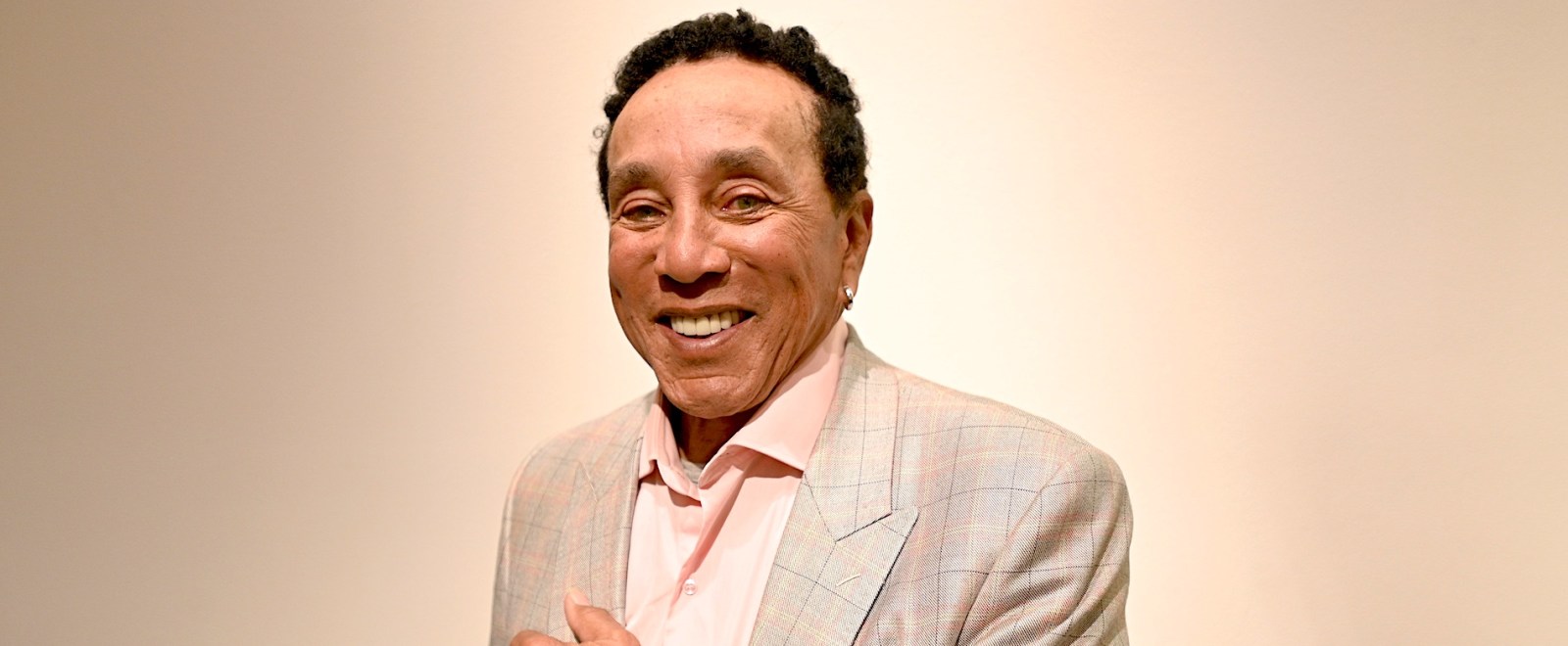 smokey-robinson-getty-full.jpg