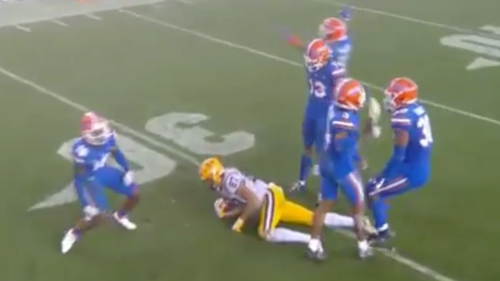 LSU Beat Florida Thanks To A 15-Yard Gator Penalty For Throwing A Shoe