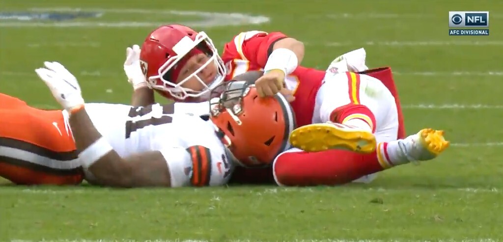 Patrick Mahomes Was Knocked Out Of Chiefs Browns With A Concussion