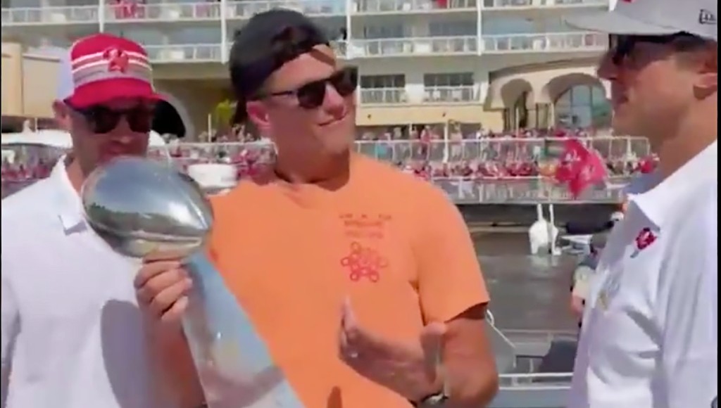 Tom Brady Claimed A 'W' After Looking Sloshed At The Bucs Boat Parade