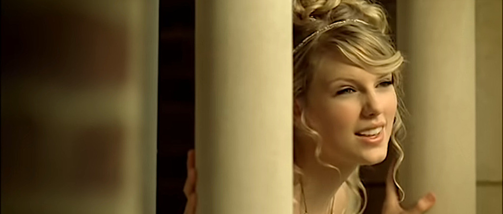 taylor-swift-love-story-video-top.jpg