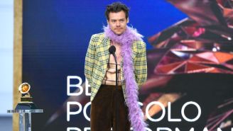Harry Styles Will Require Masks, As Well As Vaccine Proof Or A Negative COVID Test, For His 2021 Tour