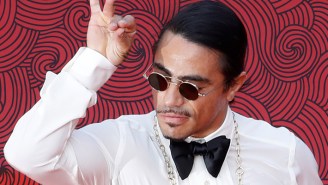 A Viral Clip Of Salt Bae Feeding A Woman Meat Has People Freaking Out