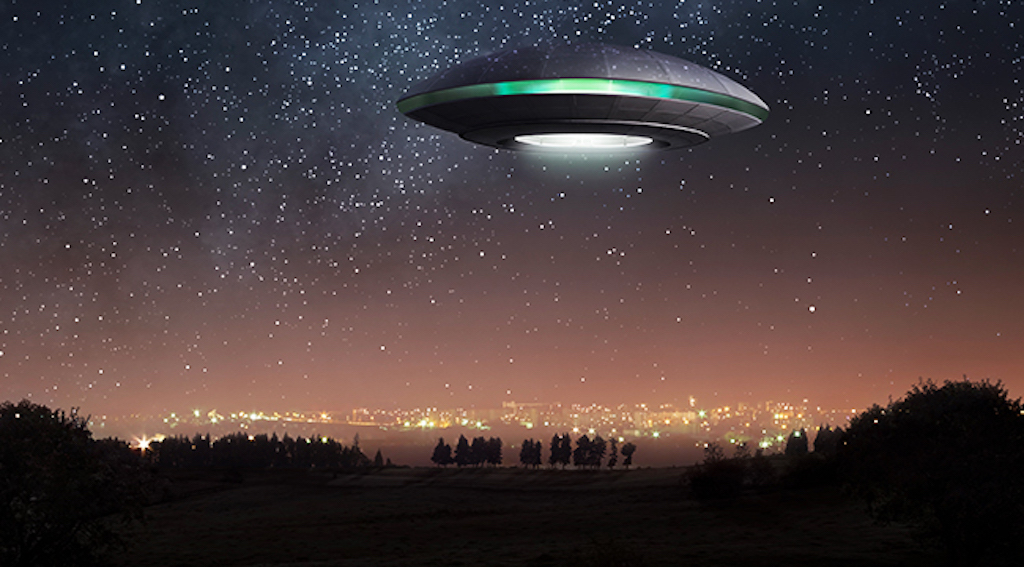 The Creator Of ‘The X-Files’ Is Skeptical Of The Official UFO Report