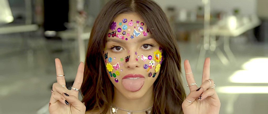 �Sour� Has Fans Comparing Olivia Rodrigo And Taylor Swift