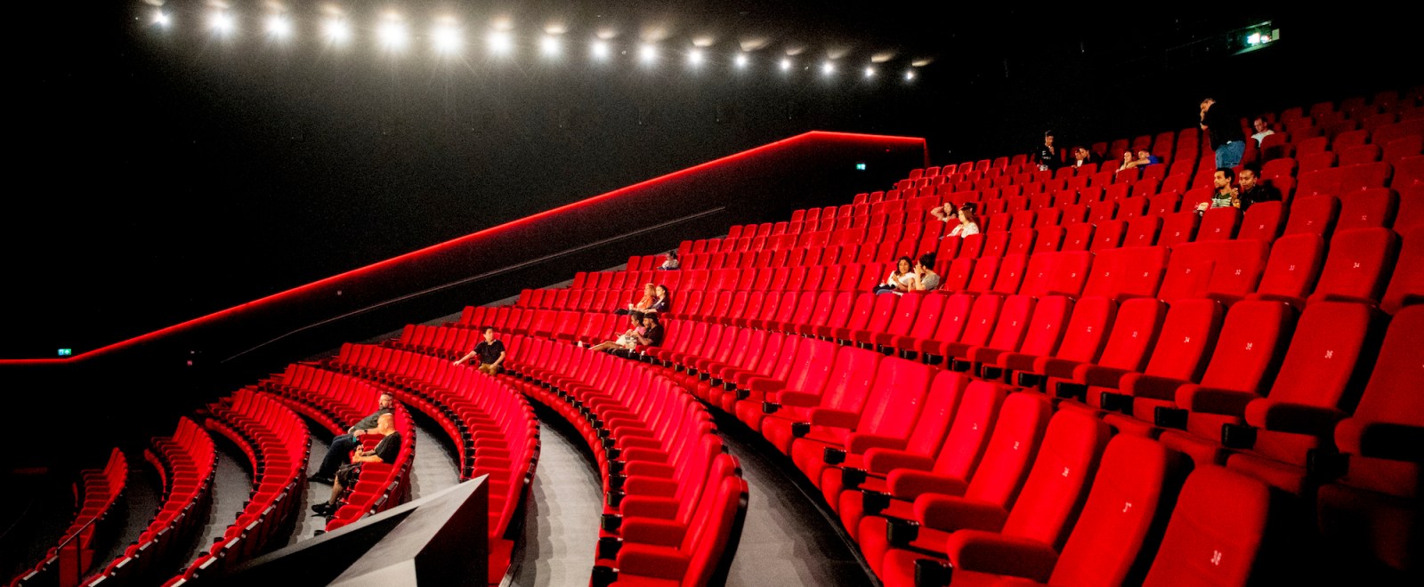 Movie-Theaters-GettyImages-1216849967.jpg