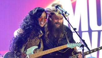 HER And Chris Stapleton Are A Perfect Pairing While Performing ‘Hold On’ At The CMT Music Awards