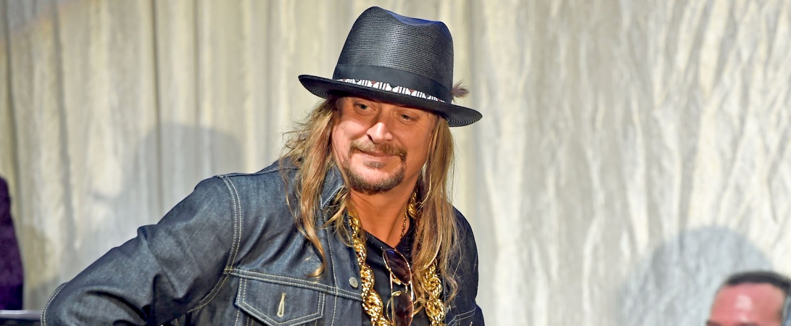Kid Rock Addresses His Use Of A Homophobic Slur By Repeating The Word