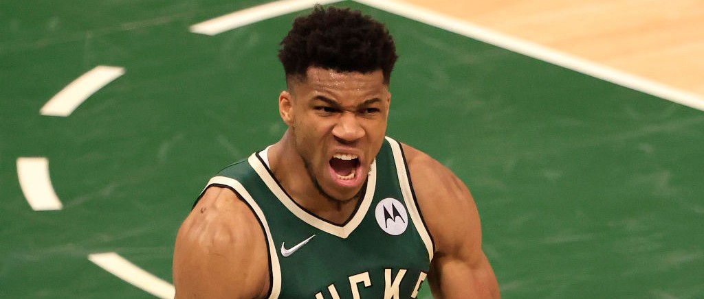 giannis-top-2.jpg