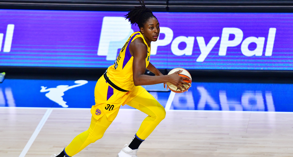 Los Angeles Sparks forwards and sisters Nneka Ogwumike (30) and