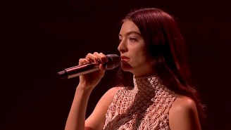 Lorde Revisits The ‘Melodrama’ Era With A Performance Of ‘Green Light’ On ‘The Late Late Show’