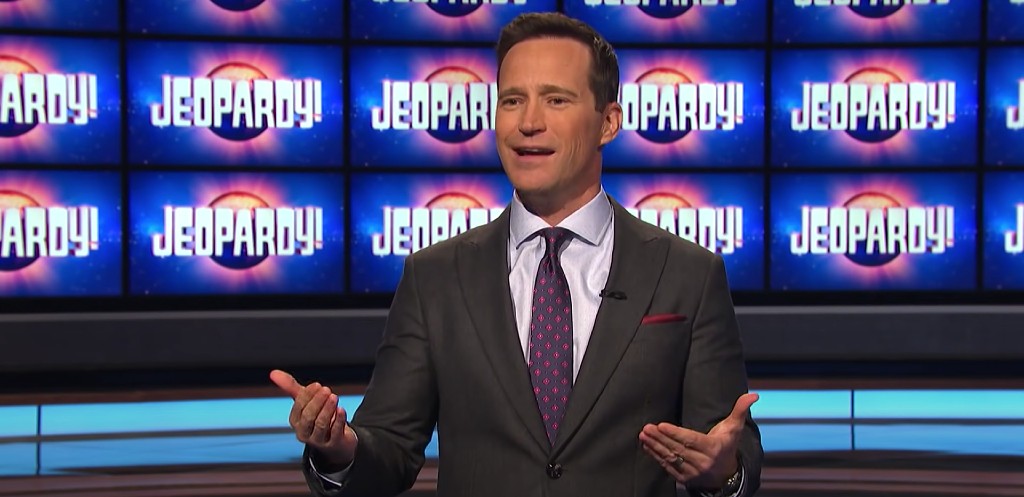 Things Got Awkward For Mike Richards On The 'Jeopardy!' Set