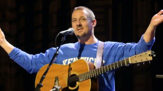 Sturgill Simpson Cancels Remaining 2021 Tour Dates, Citing A Vocal Cord Injury