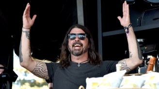 Dave Grohl Joins Beck, Tenacious D, And Others To Cover A Yacht Rock Classic At A Small Benefit Concert