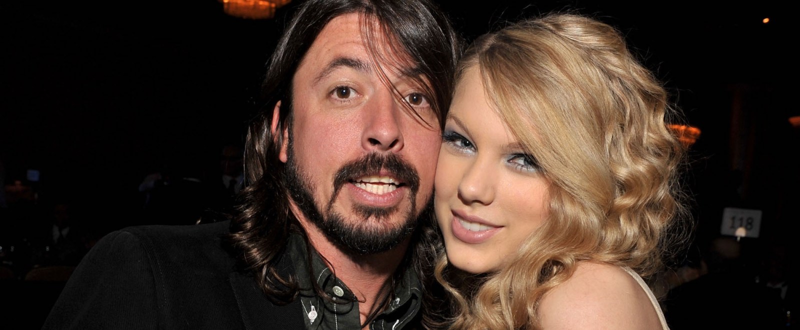 dave-grohl-taylor-swift-2008-getty-full.jpg
