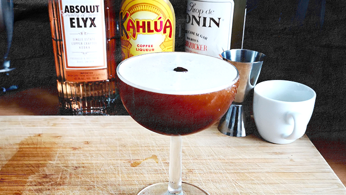 Ready-to-Mix Espresso Martini Kits : Absolut x Kahlua espresso