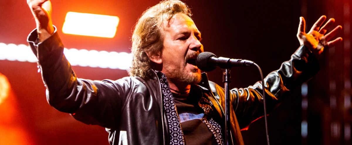 After More Than 30 Years, Pearl Jam Is Still A Singular, Cathartic Live Experience