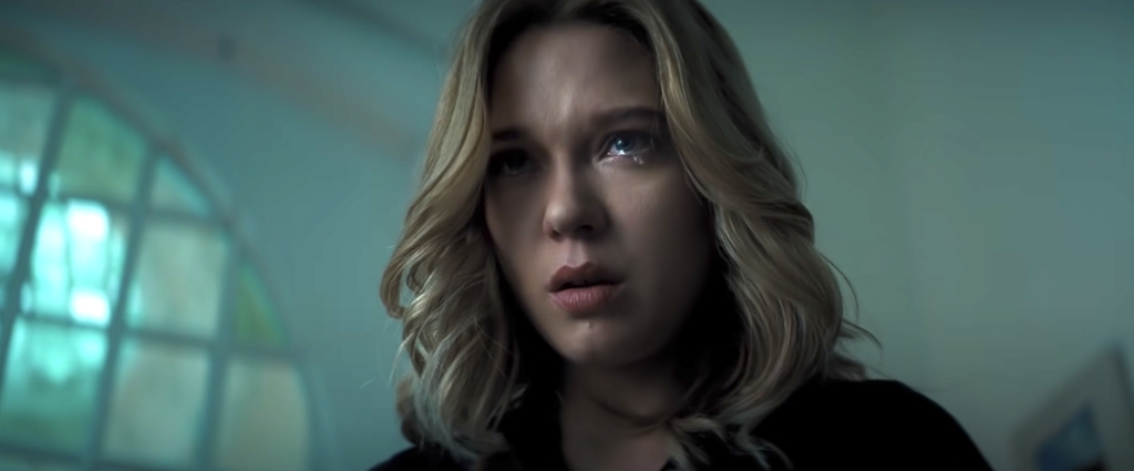No Time To Die: Lea Seydoux showcases her ample assets in a busty