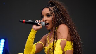 Tinashe Jokingly Reacts To A Fight That Broke Out At One Of Her Concerts