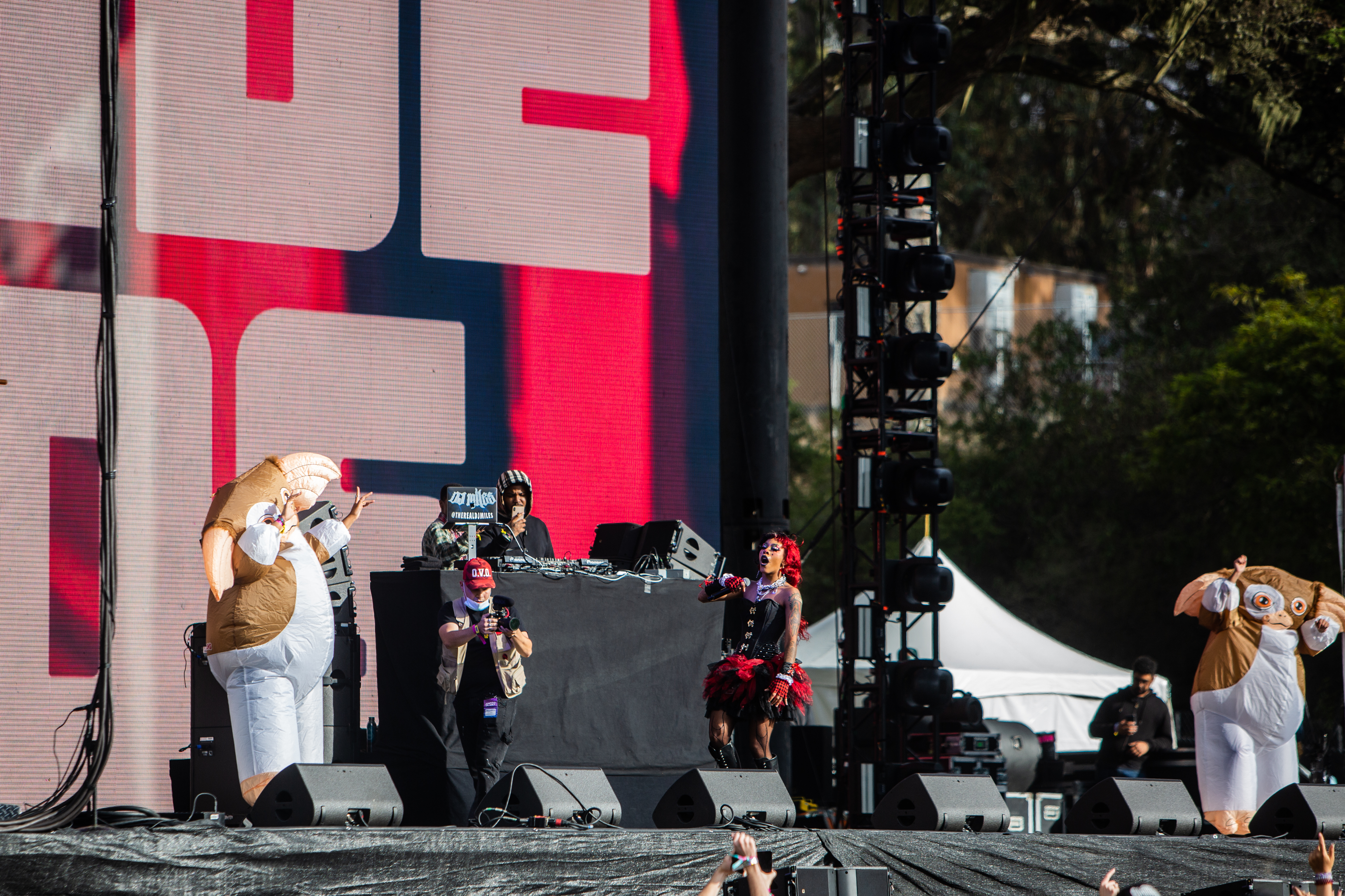 PHOTOS — Costumes and Concerts Light Up Outside Lands 2021 - SPIN