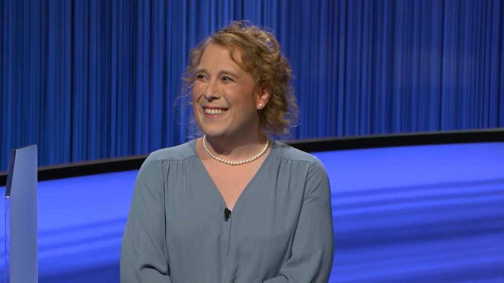 Transgender Champ Amy Schneider Wins 'Jeopardy!'