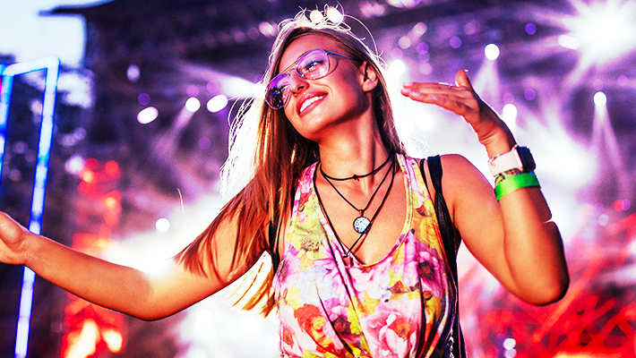 Is It Weird To Go To Concerts Alone — A Complete Guide For Beginners