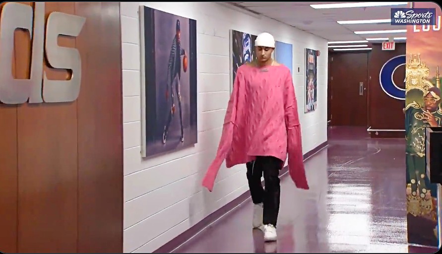 Kyle Kuzma roasted for wearing oversized pink sweater, sparks hilarious  memes about $1,700 shirt