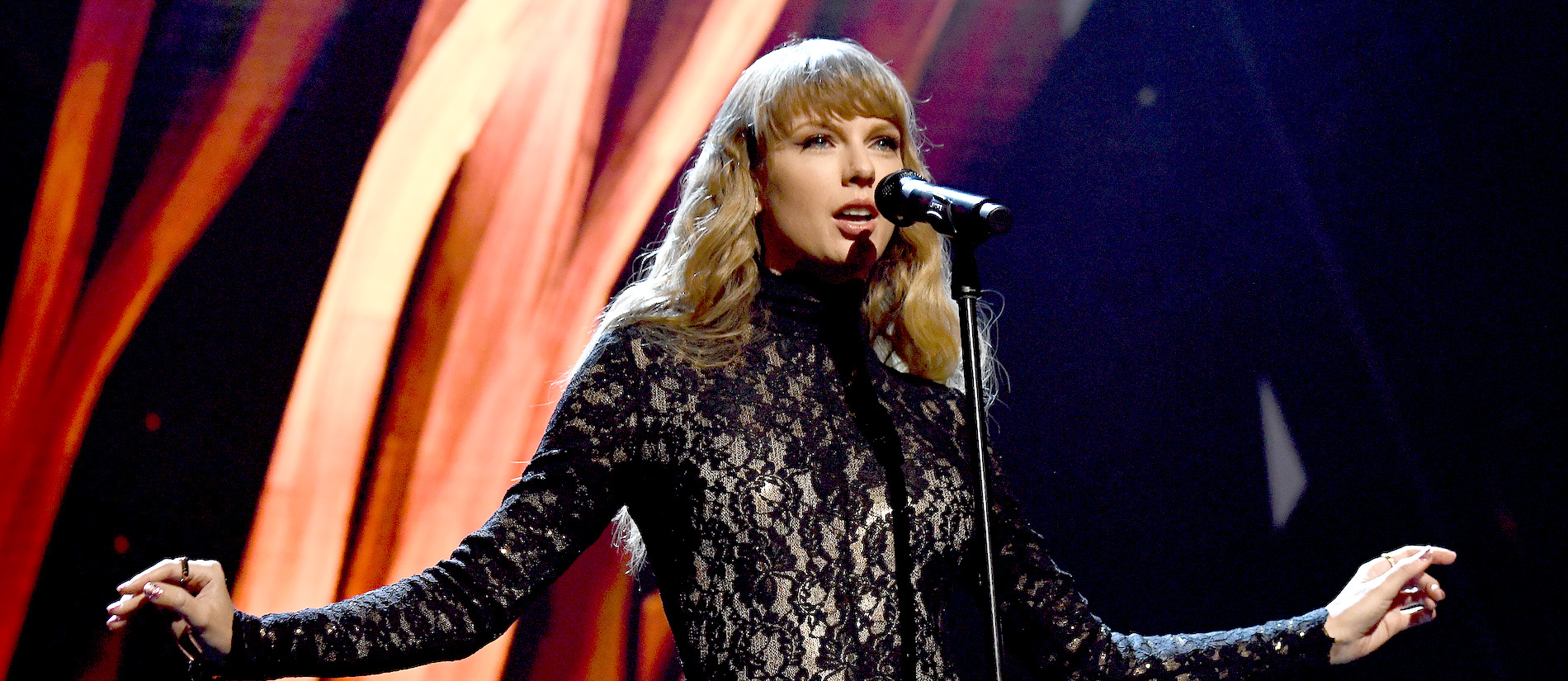 Taylor Swift Lets Out A ‘feral Screech’ In Celebration Of ‘all Too Well 