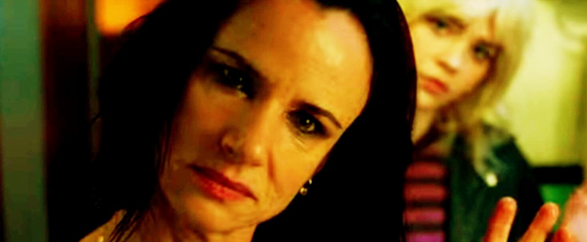 ‘Yellowjackets’ Stars Juliette Lewis And Sophie Thatcher Tell Us About The Gritty Survival Tale