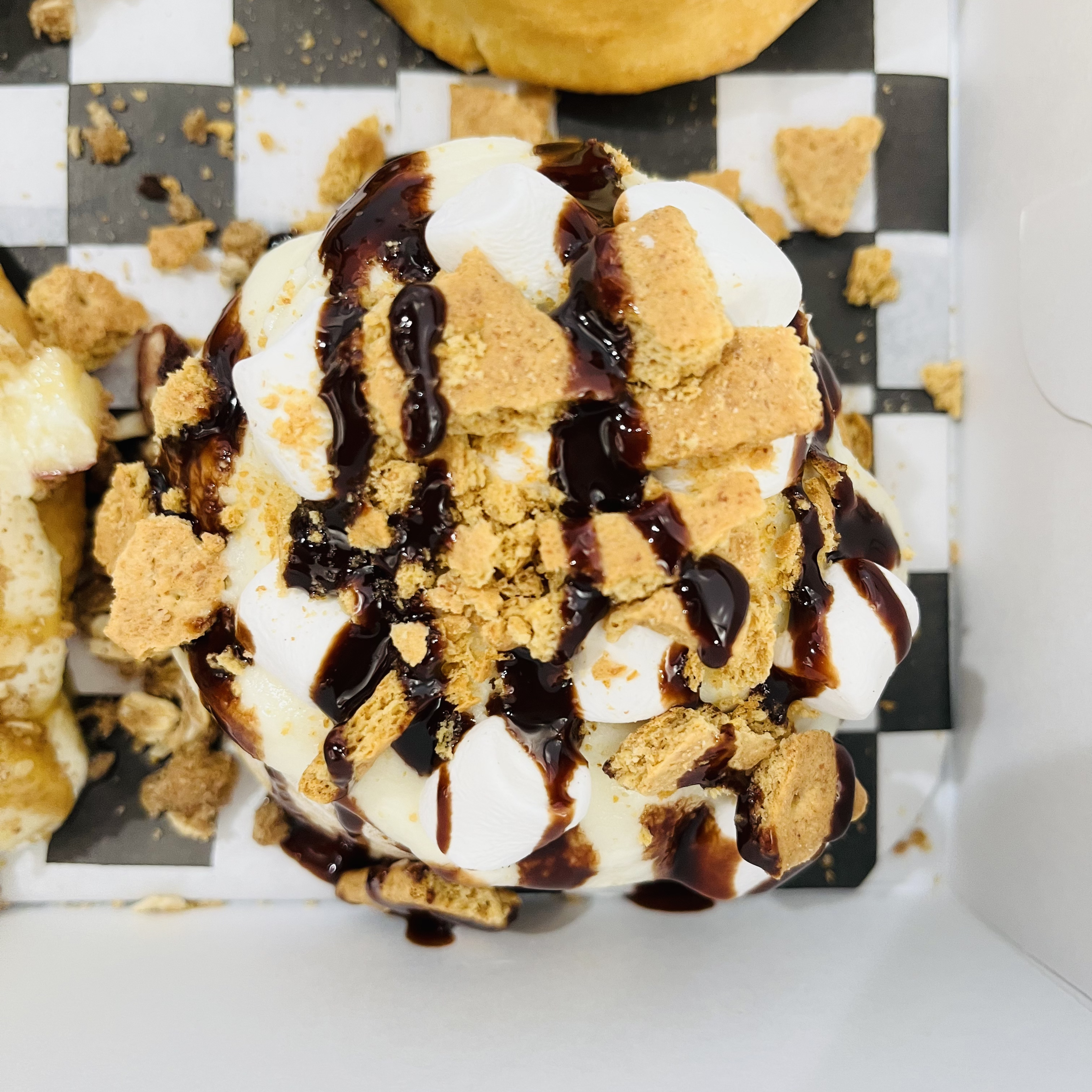 Cinnaholic Review