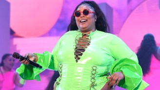 Lizzo Name-Dropped Drake And Chris Evans During Her Cover Of Erykah Badu’s ‘Tyrone’