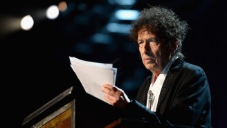 Publisher Admits That $600 Signed Copies Of Bob Dylan’s Book Had Replica Autographs