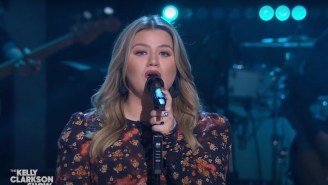 Kelly Clarkson Sings A Commanding Cover Of Sharon Van Etten’s ‘The End Of The World’