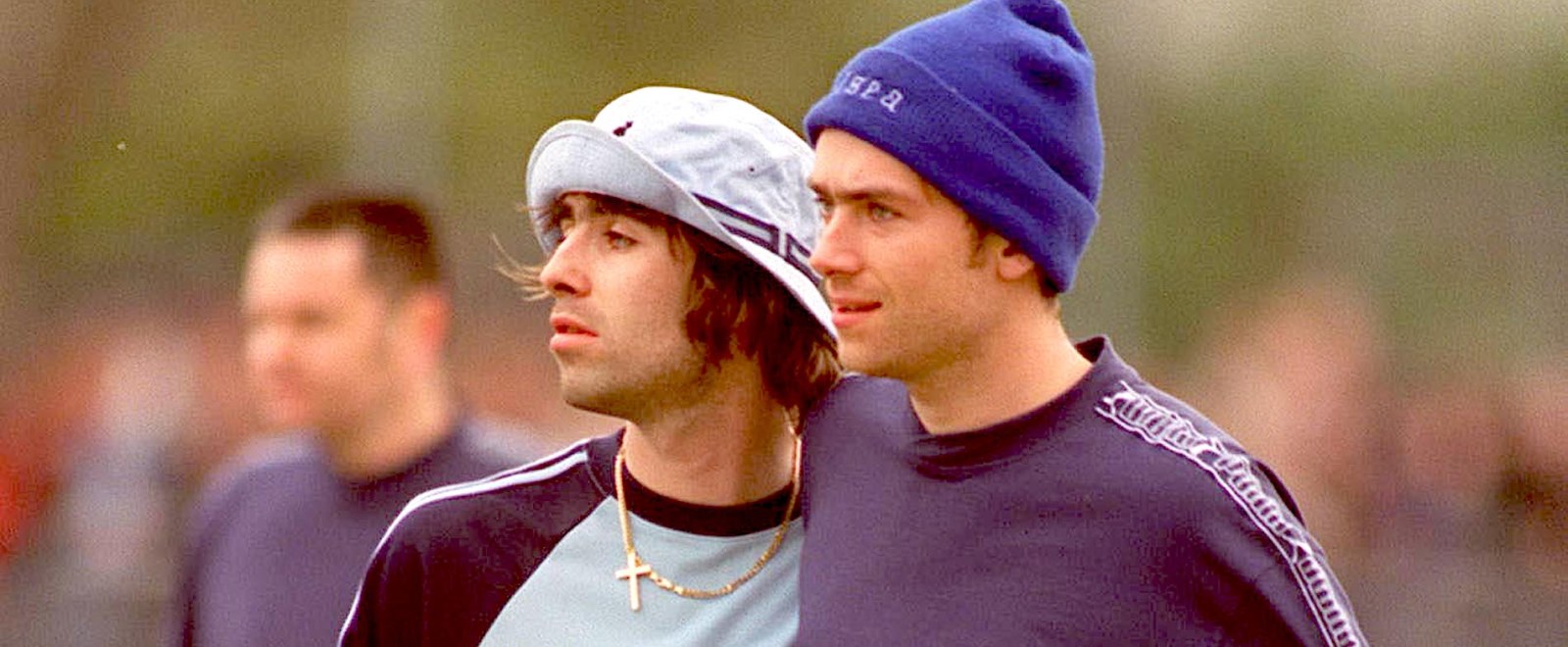 Liam Gallagher Oasis Damon Albarn Blur 1996 Soccer Football