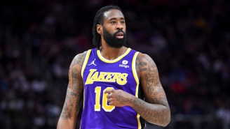 DeAndre Jordan’s Wayward Pass Into The Crowd Summed Up The Lakers Awful Performance Against The Pelicans