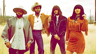 Khruangbin And Leon Bridges Reunite For The Ultra-Smooth Love Song ‘Chocolate Hills’