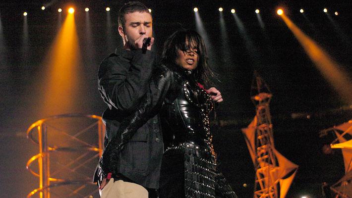 FCC to investigate Janet Jackson's wardrobe malfunction