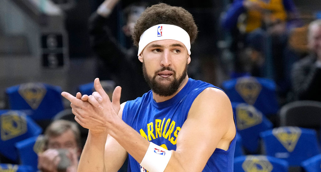 Watch Klay Thompson’s First Bucket After A Raucous Introduction In His Warriors Return