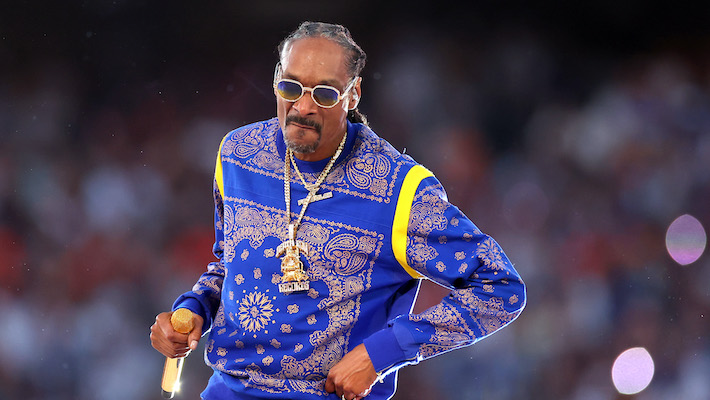 Monday Night Football New Open Stars Snoop Dogg