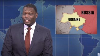 ‘SNL’ Weekend Update Tried To Find Jokes In The Ukraine Invasion, Mostly By Dragging Trump And Tucker Carlson