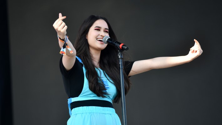 stephanie-poetri-88rising-double-happiness-festival-grid.jpg