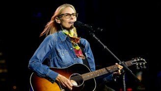 Aimee Mann Suggests Steely Dan Dropped Her From Their Tour Because She’s ‘A Female Singer-Songwriter’
