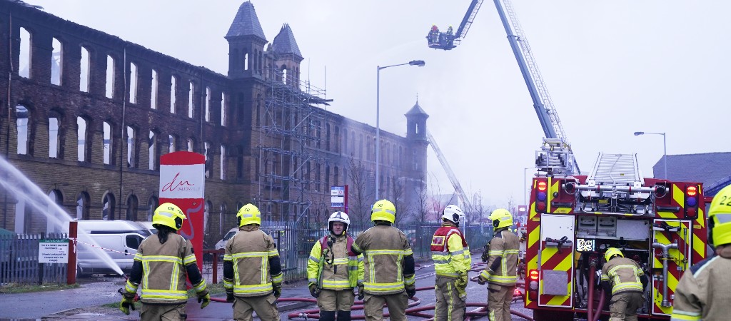 Peaky Blinders Set Fire Dalton Mills