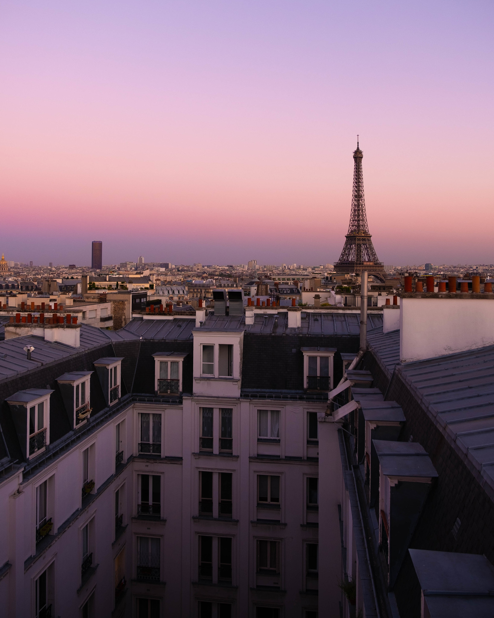 Paris Travel Guide