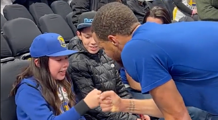 Stephen Curry Invites Young Fan to Try His Pregame Dribbling