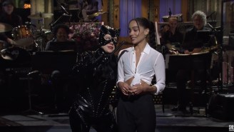 Zoë Kravitz’s ‘SNL’ Monologue Was Crashed By Multiple Cat People, Plus Katt Williams