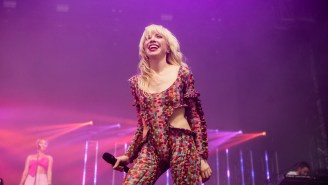 Carly Rae Jepsen’s ‘Surrender My Heart’ Video Indulges Broadway Glamour And Features Jane Krakowski