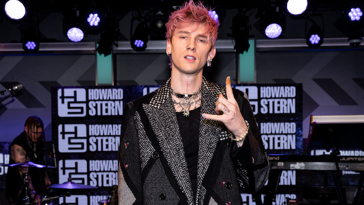 Machine Gun Kelly's 'Mainstream Sellout' Goes No. 1