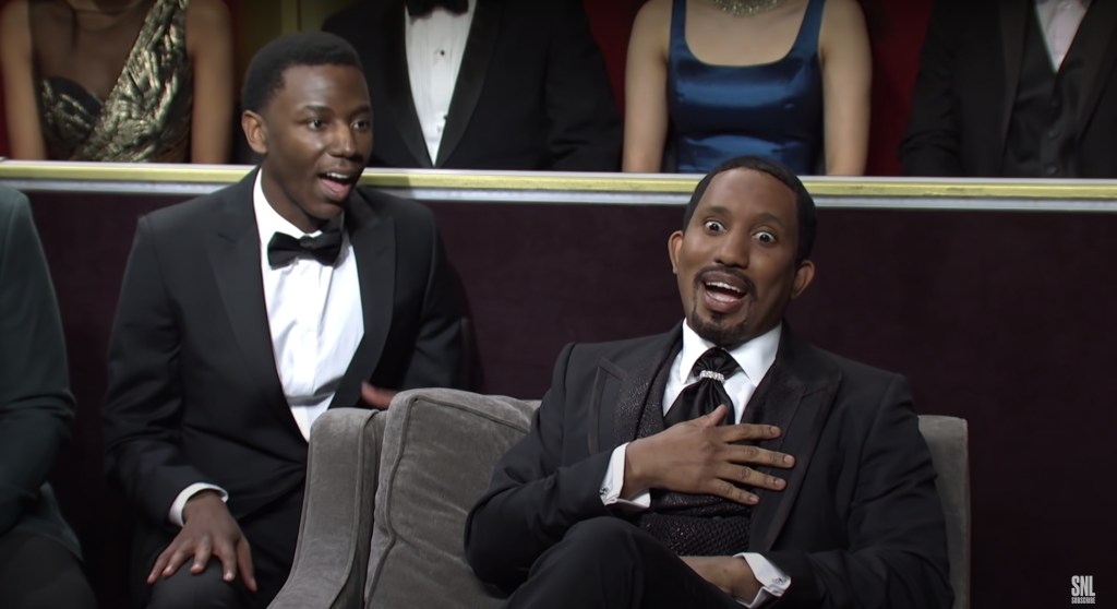 Watch Snl Lampooned Will Smith Oscars Slap In Sketch